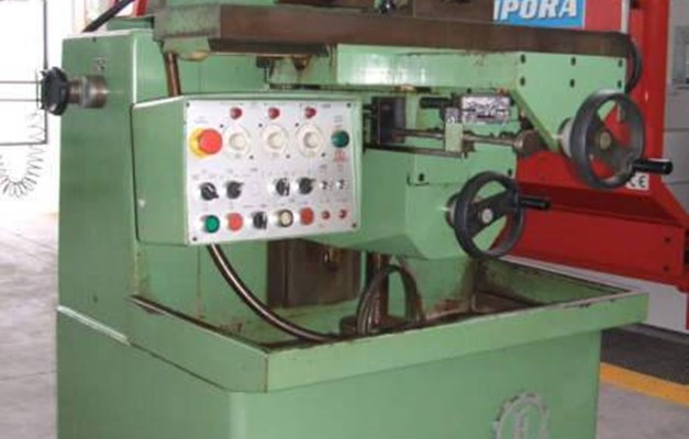 Fresatrice aurora 200 TTO